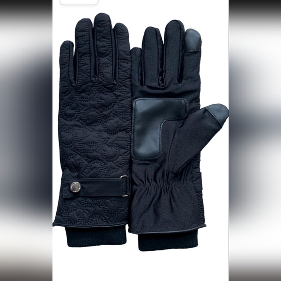 Calvin Klein quilted logo touch screen gloves - Picture 4 of 5
